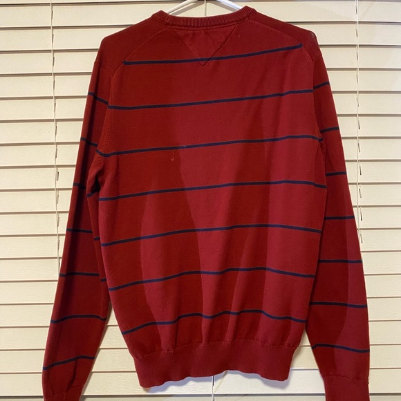 Tommy Hilfiger sweater - Picture 4 of 4
